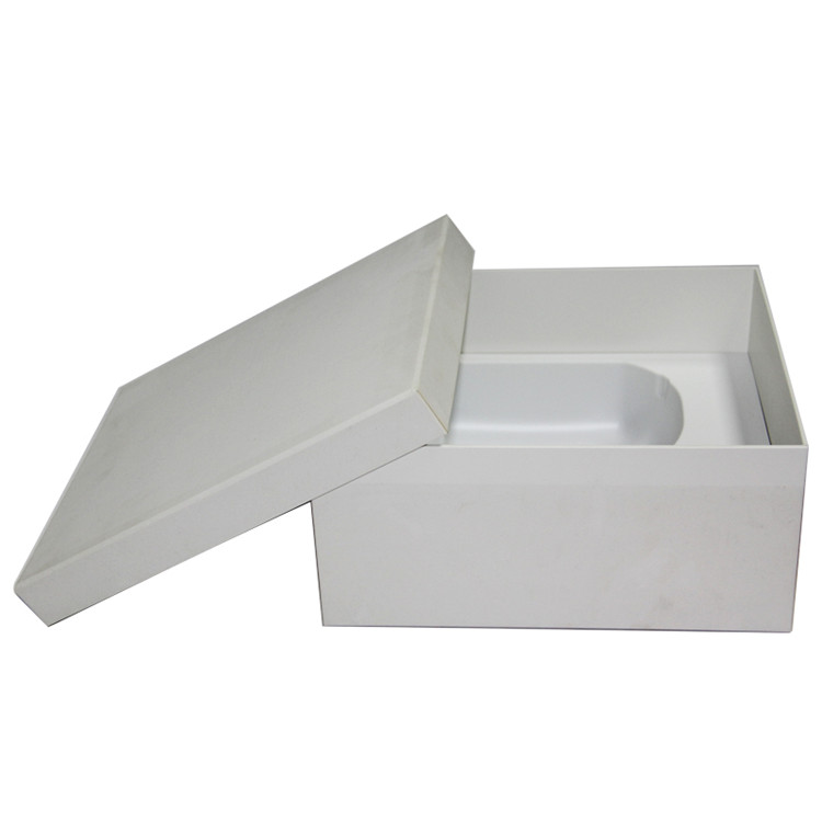 white gift packing box-4.jpg