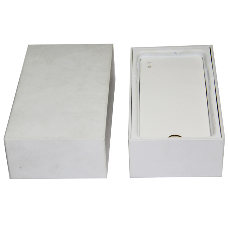 white gift box for phone-3.jpg