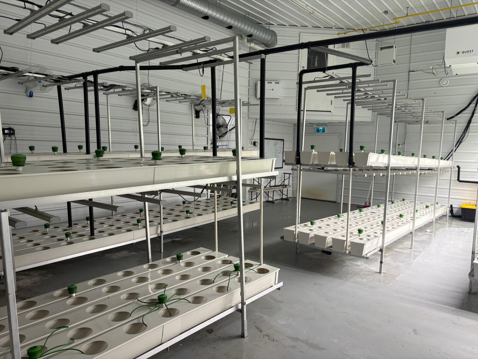 G&N’s complete hydro grow systems support hydro needs.