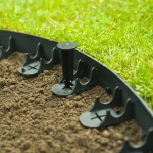 Try G AND N FORTUNE LIMITED hydroponics for dig free lawn edging.