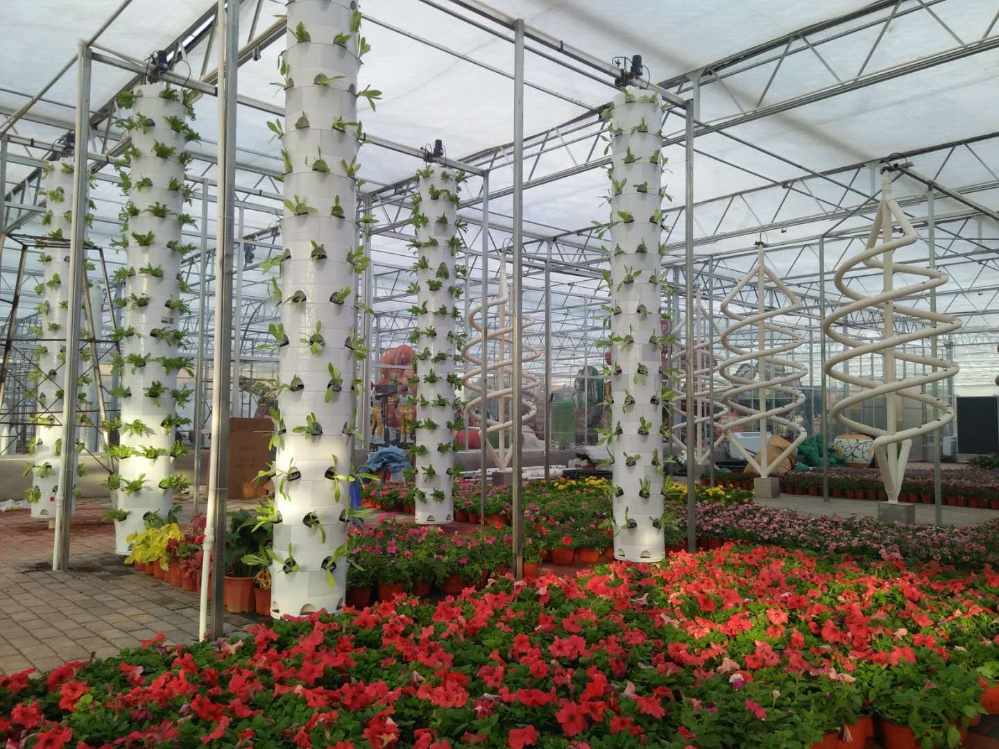 16.Enjoy the benefits of hydroponic tower gardening with G AND N FORTUNE LIMITED’s superior products.