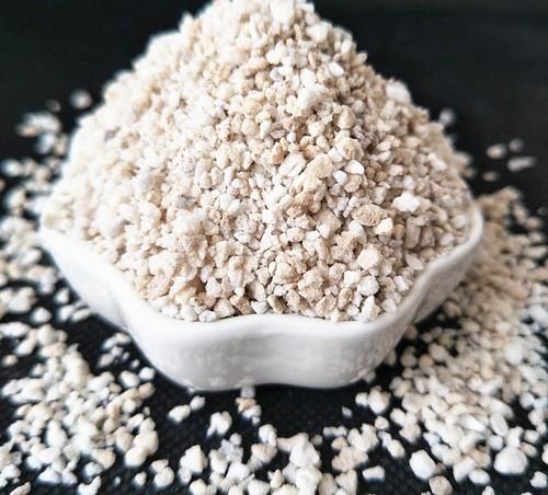 G AND N FORTUNE LIMITED offers hydroponic gear for perlite vs pumice.