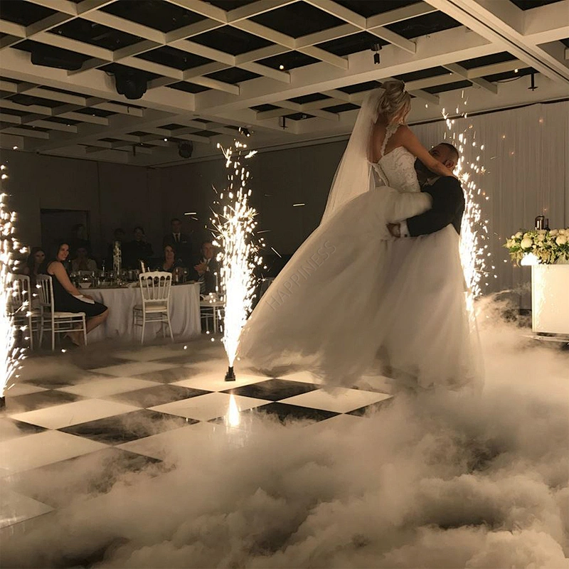 Happiness Professional Audio Video Lighting Silver Pyro Fountain Machine Wireless Fire Works for Wedding Event Decoration Cold
