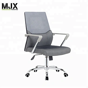 Contemporary design and comfortable mesh executive office chair