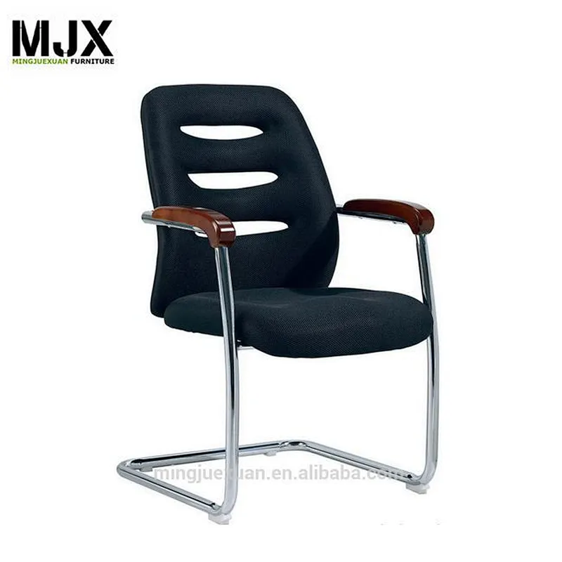 Black mesh mid back mesh  guest chair with Oak wood armpad