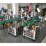 Two sets round bottle labeling machine are ready