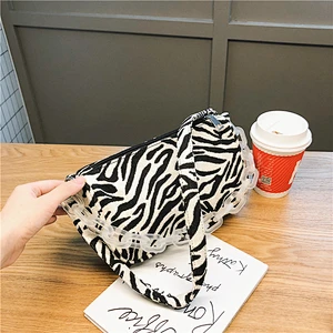 New Popular Bag Fashion All-Match Texture Animal Print Shoulder Bag Western Style Leopard Print Underarm Shoulder Bag