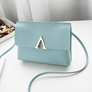 Wholesale Ladies Handbag New Design Small Messenger Bag Simple Design Crossbody Wallet Bag Different Color Shoulder Bag