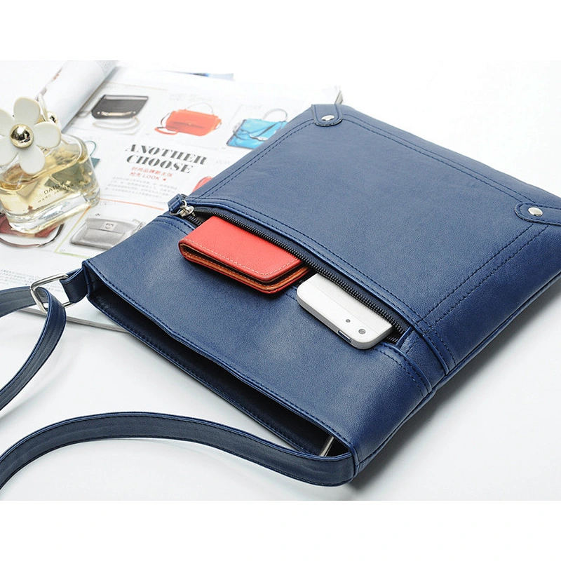 2020 Hot Sale Fashion Hollow Out Small Size Portable Ladies Messenger Bag For Carrying Mobile Phone And Cosmetic