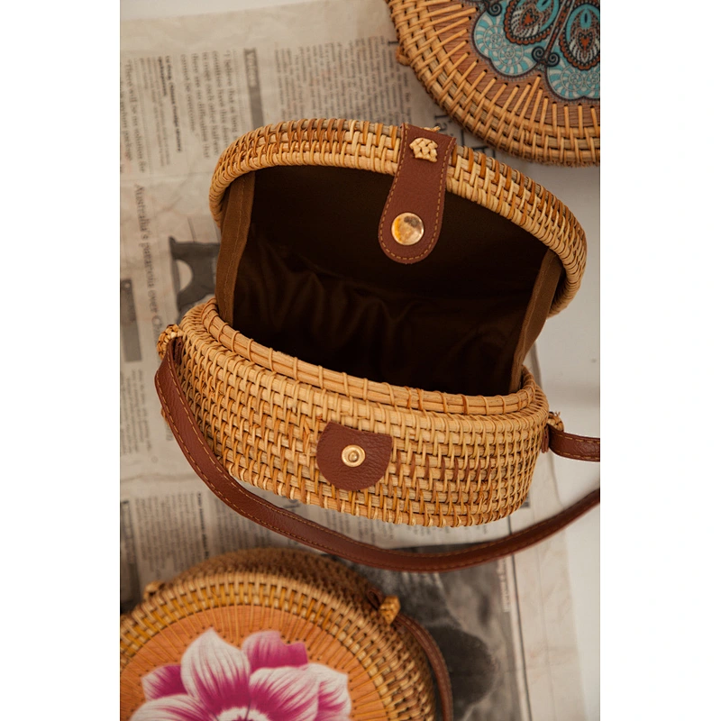 Handmade Women Rattan Bags Bohemian Straw Shoulder Crossbody Bags