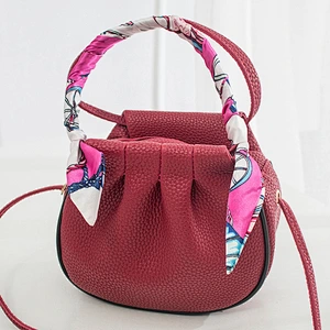 2020 New Trendy Korean Retro Litchi Pattern Messenger Bag Casual Silk Scarf Decoration One-Shoulder Small Square Bag