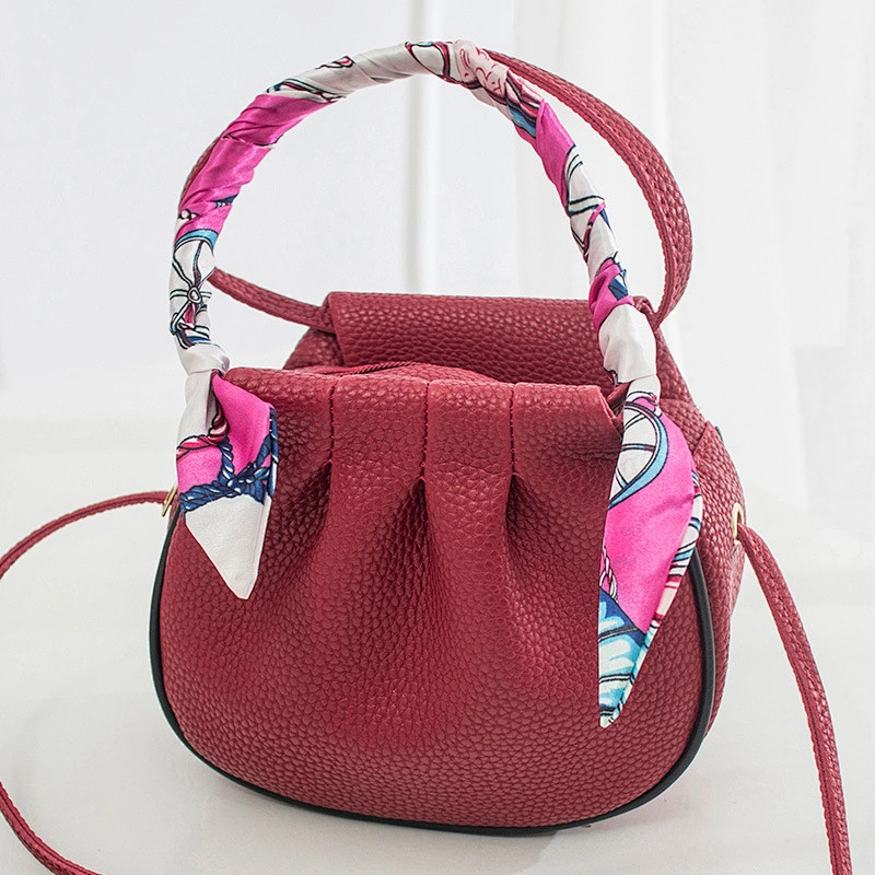 2020 New Trendy Korean Retro Litchi Pattern Messenger Bag Casual Silk Scarf Decoration One-Shoulder Small Square Bag