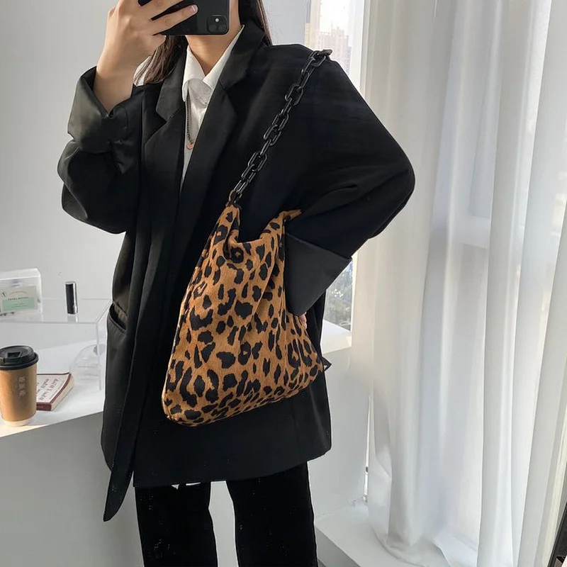 New Retro Leopard Print Corduroy Large Capacity Messenger Bag Shoulder Canvas Bag Portable Female Shopping Bag