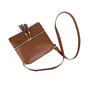 High quality woman shoulder bag tassel zipper pocket ladies crossbody bag fashionable pu leather crossbody bags wholesale