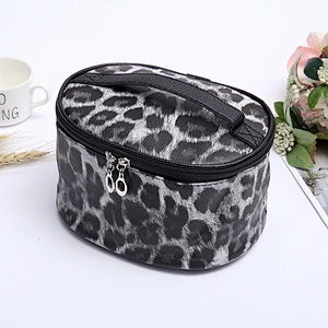 Fashion Wild Girl Storage Bag Travel Bag Leopard Pattern Print Portable Cosmetic Bag