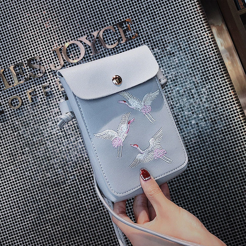 2020 New Student Handbags Fashion Simple Fresh Forest Embroidery Retro Personality Mobile Phone Bag
