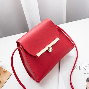 Long Chain Fancy Ladies Side Bags Pu Leather Wholesale Cheap Messenger Womens Crossbody Bag
