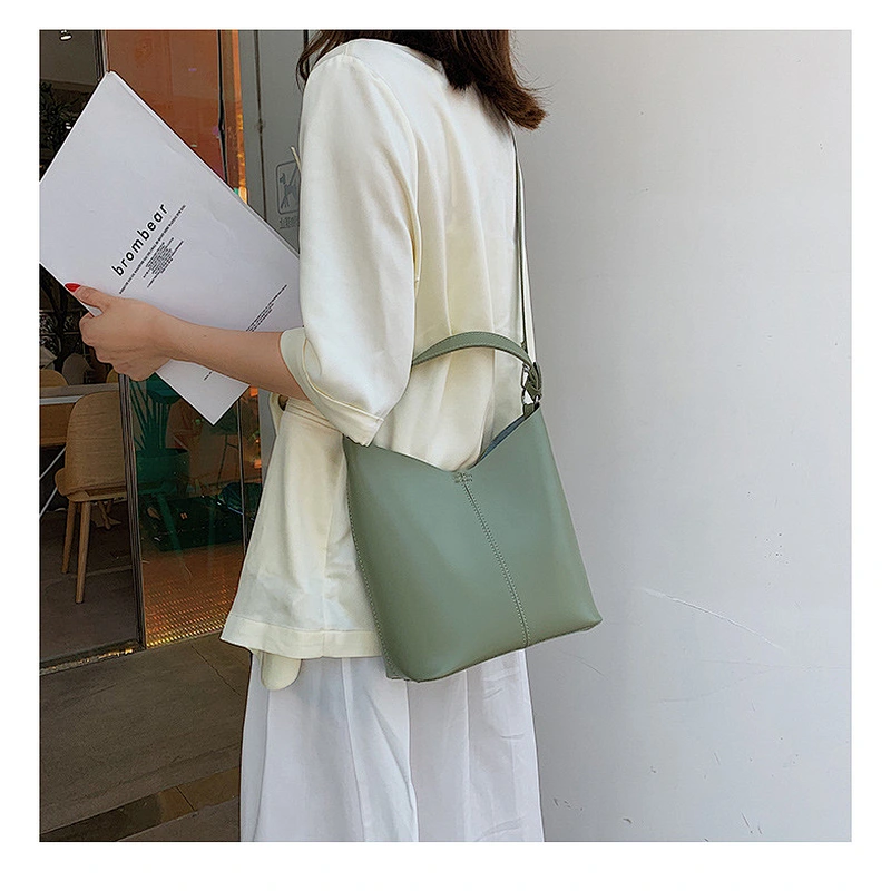 Solid Color Shoulder Bag Women Large Capacity Leather Splicing Handbags