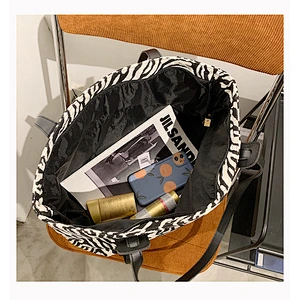 Factory Wholesale Custom  Women Handbag Fashion Lady Shoulder Bag Hot selling winter handbag Tote