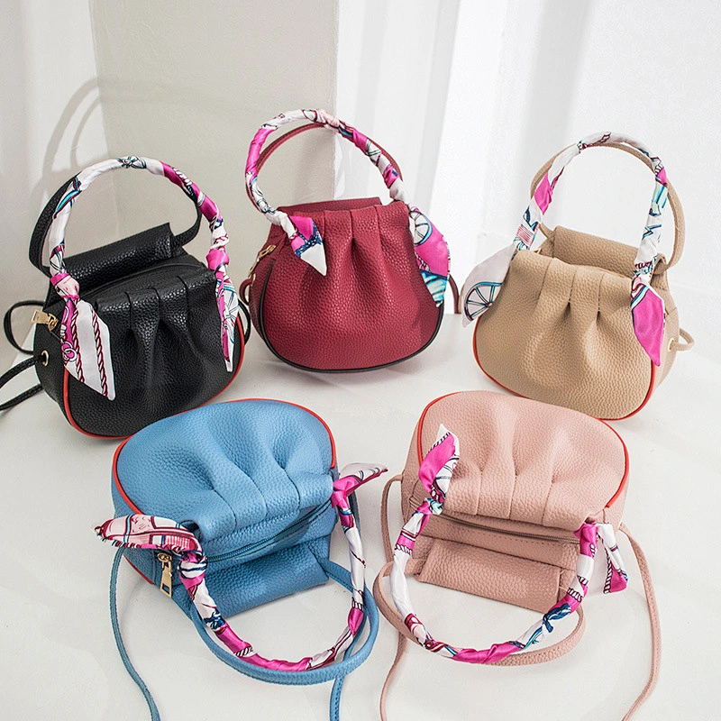 2020 New Trendy Korean Retro Litchi Pattern Messenger Bag Casual Silk Scarf Decoration One-Shoulder Small Square Bag