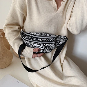 Fashion Wholesale Women Leopard Fanny Pack Pu Leather Street Wear Hip Pack Leopard Fanny Pack