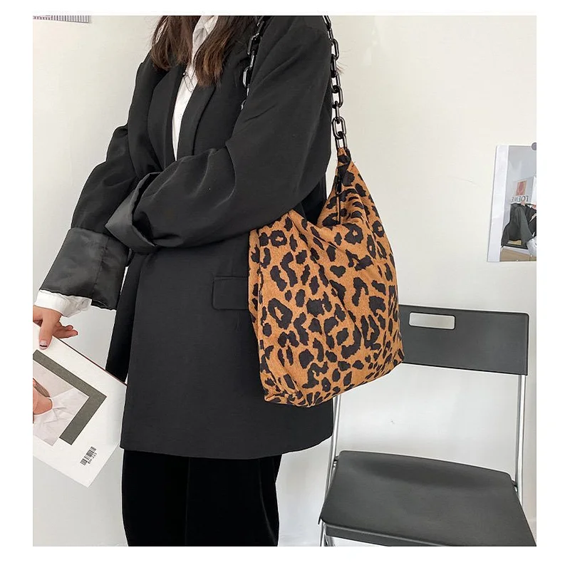 New Retro Leopard Print Corduroy Large Capacity Messenger Bag Shoulder Canvas Bag Portable Female Shopping Bag