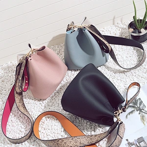 2019 Trend Long Belt Women PU Leather Messenger Bag And Handbag For Girls
