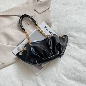 2020 New Chain Small Bag Female Korean Version Messenger Shoulder Bag Ins Cloud Bag