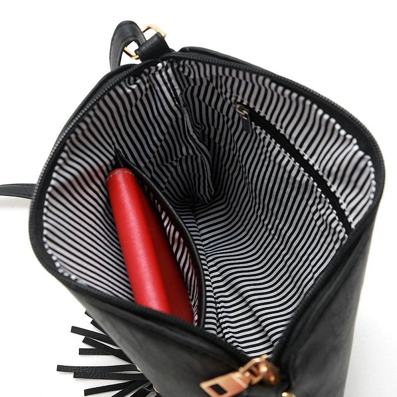 2020 Hot Sale Fashion Hollow Out Small Size Portable Ladies Messenger Bag For Carrying Mobile Phone And Cosmetic
