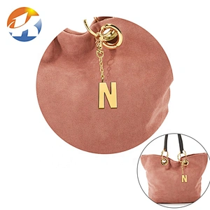 Fashion Handbag Accessories Design Gold Letter Metal Hang Logo Tag for Handbags