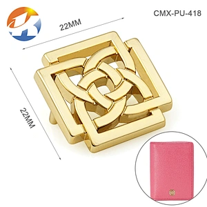 Fashion Hollow Pattern Gold Custom Made Metal Logo Charms