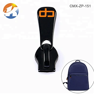 Custom Engraved Logo Black Metal Zip Puller for Bags, Zinc Alloy Metal Zipper Pull for Backpack