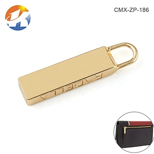 Handbag Hardware Custom Made Metal Zipper Puller, Gold Engraved Logo Metal Zipper Puller for Bag