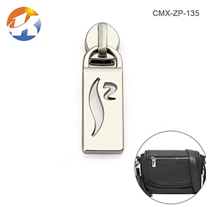 Dongguan Factory Custom Metal Zipper Pulls, Engraved Logo Metal Zipper Puller for Bag and Garment