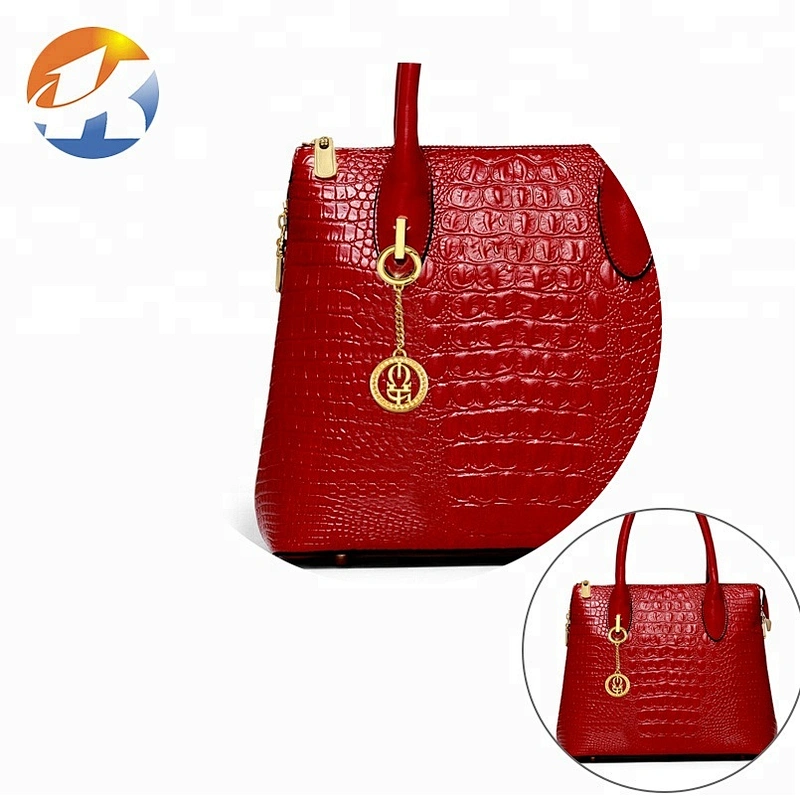 Professional Custom Handbag Metal Tags, Round Shape with Hollow Logo Metal Hanging Logo Tag for Bags
