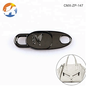 Fancy Black Engraved Logo Zip Puller Metal For Bags