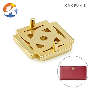Fashion Hollow Pattern Gold Custom Made Metal Logo Charms