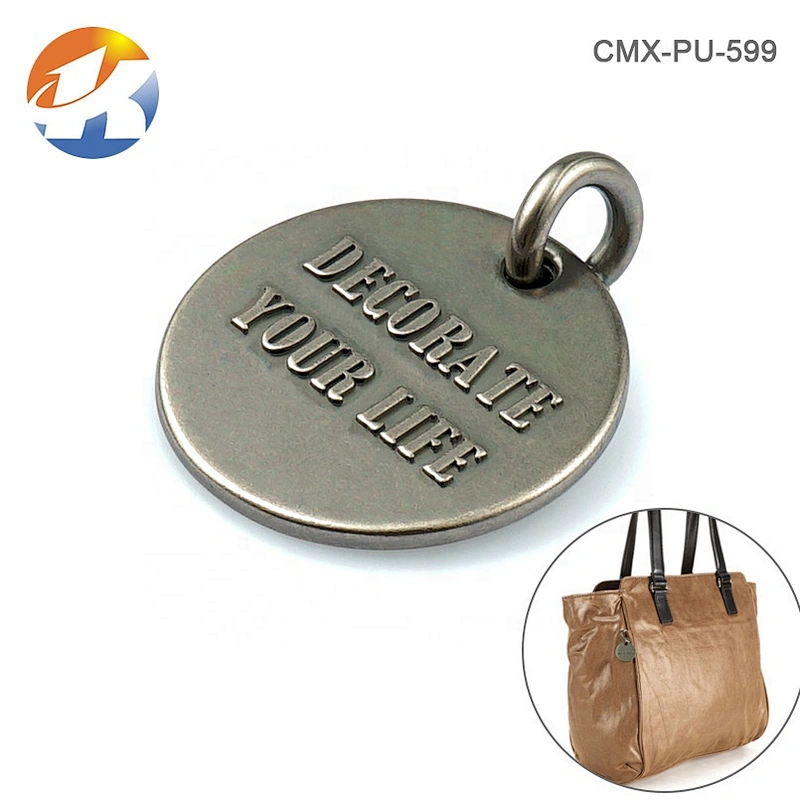 Round Shape Embossed Logo Custom Metal Hang Tags, Wholesale Bag Accessories Logo Metal Plate with Ring for Bags