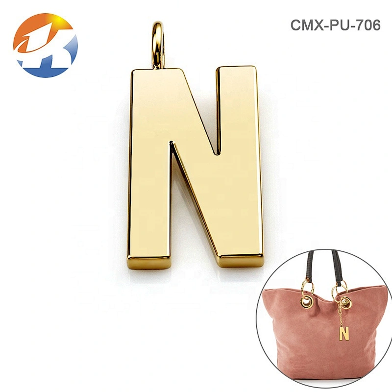 Fashion Handbag Accessories Design Gold Letter Metal Hang Logo Tag for Handbags