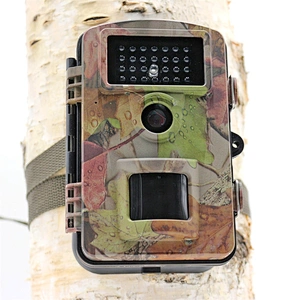 Cheapest 16MP 1080P  Solar Panel Hidden Game Camera Hunting Camera in Forest