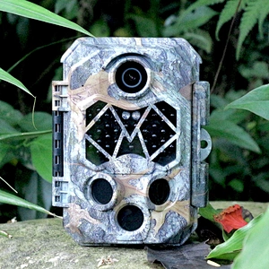 4K ultra HD 25m PIR range 940 no glow with super night vision outdoor security camera
