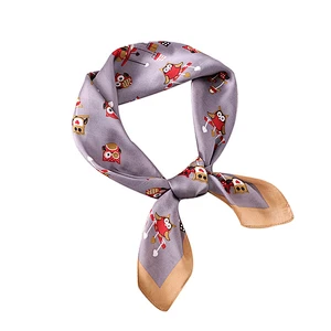 Custom wholesale fashion ladies cartoon owls pattern printed silk square scarf