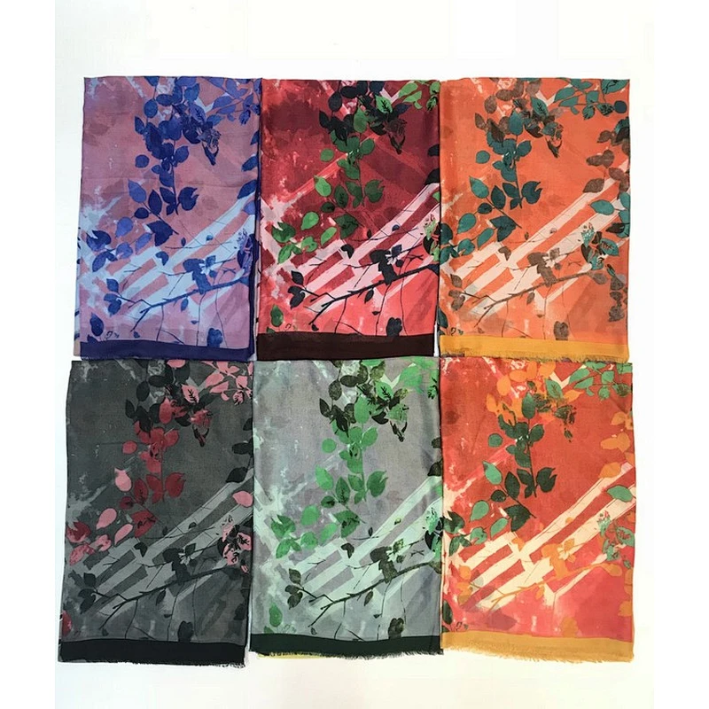 New design artistic style fashion satin scarf