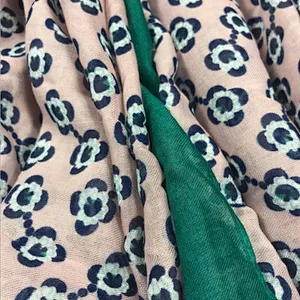 Sunflower tricolor border positioning printed scarf travel holiday shawl