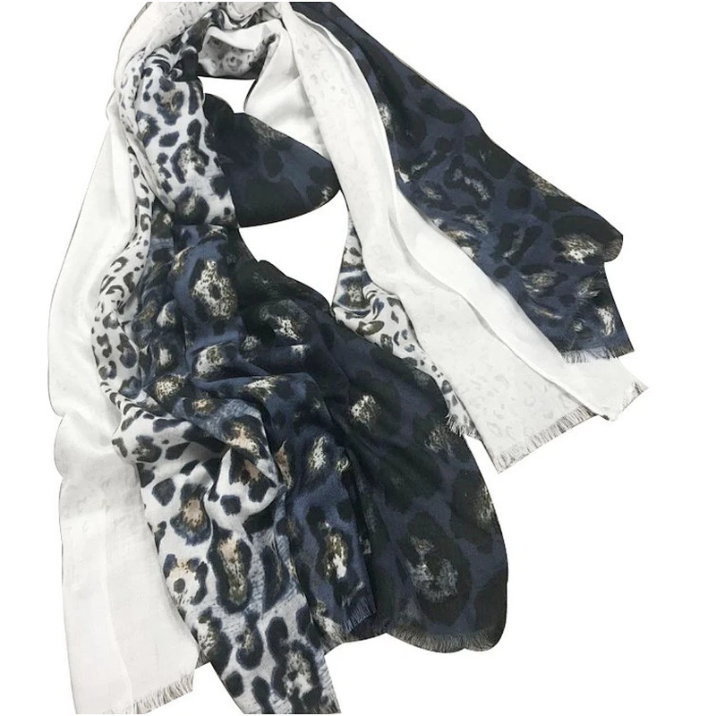 New design colored  printed rayon leopard scarf