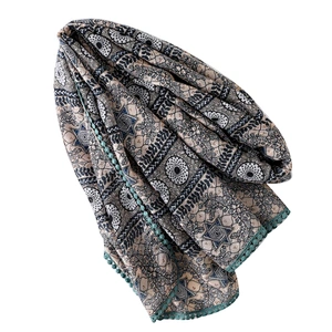 Spring and autumn national geometric collision color  tourism tassel beach towel scarf
