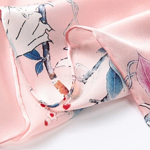 Factory direct luxury custom print wensli women silk scarf
