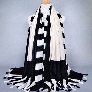 Wholesale Yiwu cheap knitted scarf shawl viscose cotton woman tassel scarf