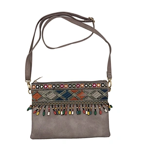 New Fashion Zipper Pocket Embroidery Shoulder Bag Crossbody Bag For Women