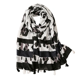 Artistic style versatile color matching leopard print shawl scarf